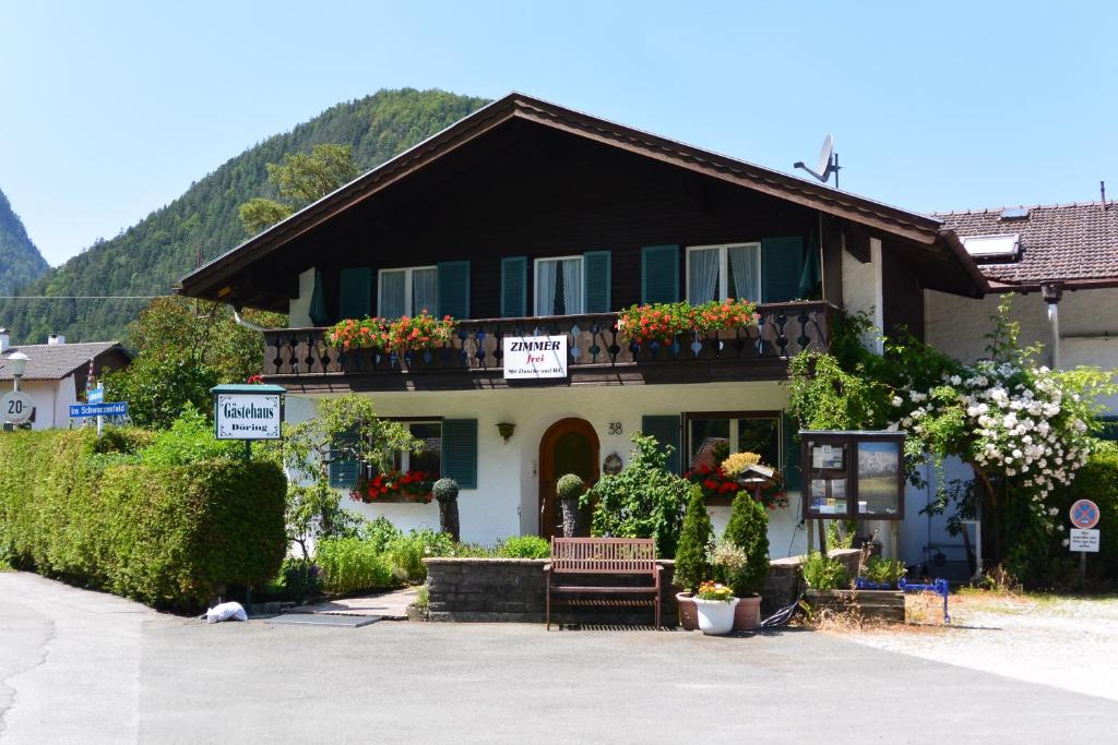 Gästehaus Döring, Mittenwald (updated prices 2025) - 8