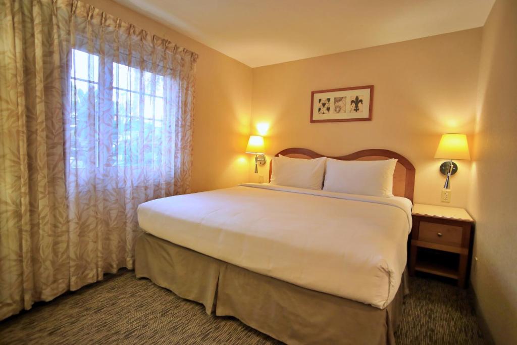 Anaheim Portofino Inn & Suites - Family Room - Disability Access