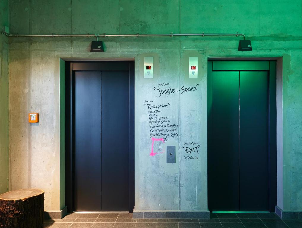 25hours Hotel Bikini Berlin - Resim 45