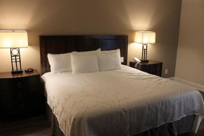 Norwalk Inn & Conference Center - 