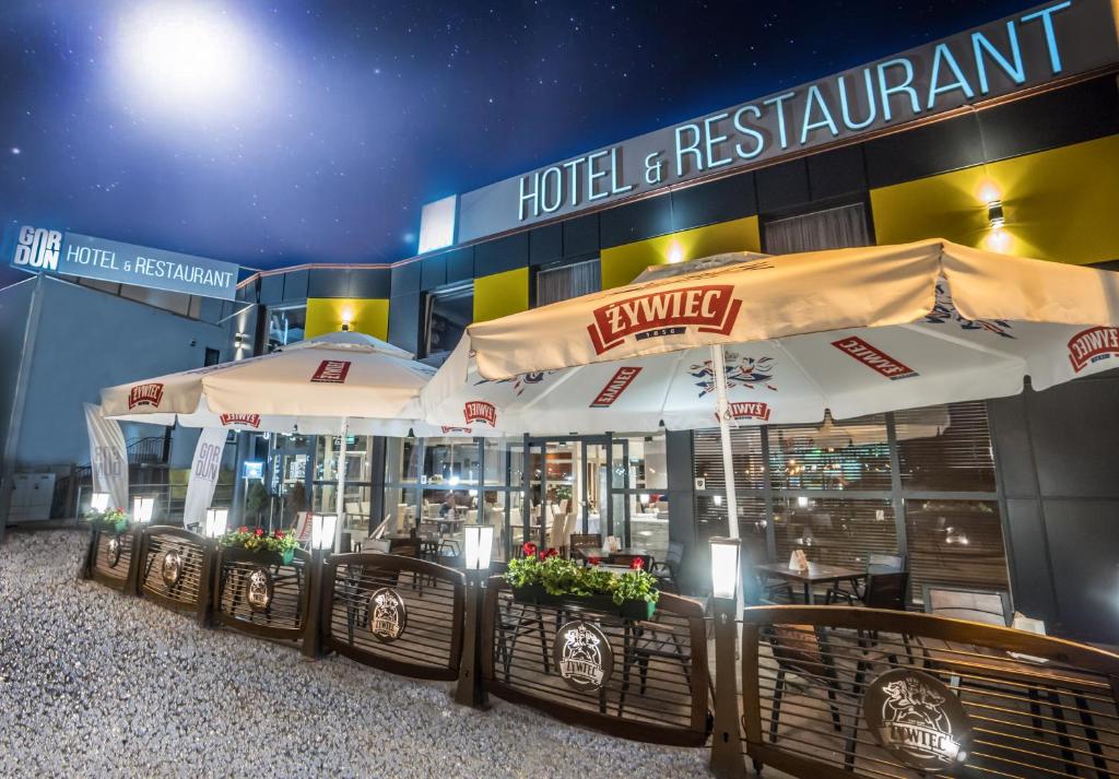 Restauracja lub miejsce do jedzenia w obiekcie Hotel Gordon
