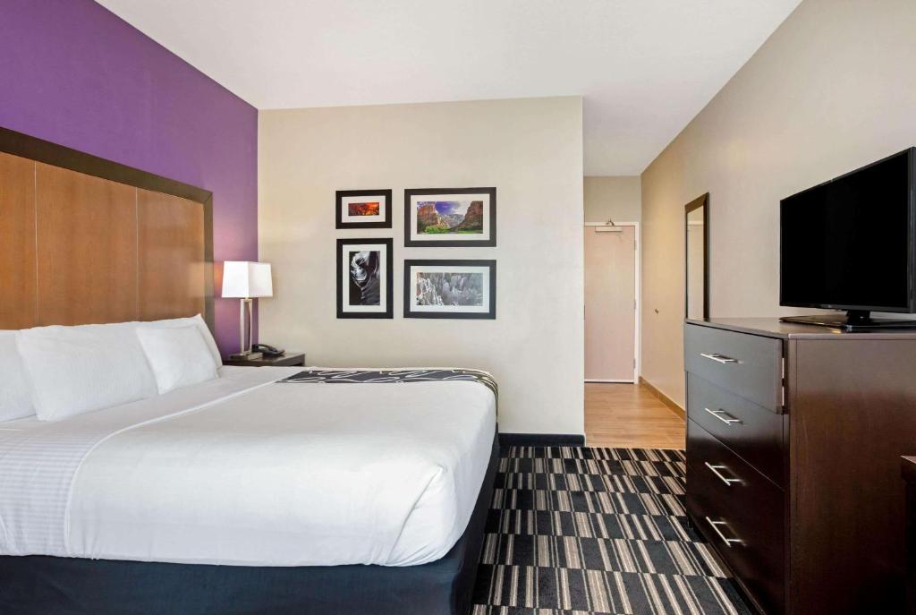 La Quinta by Wyndham Cedar City - Kingkamer