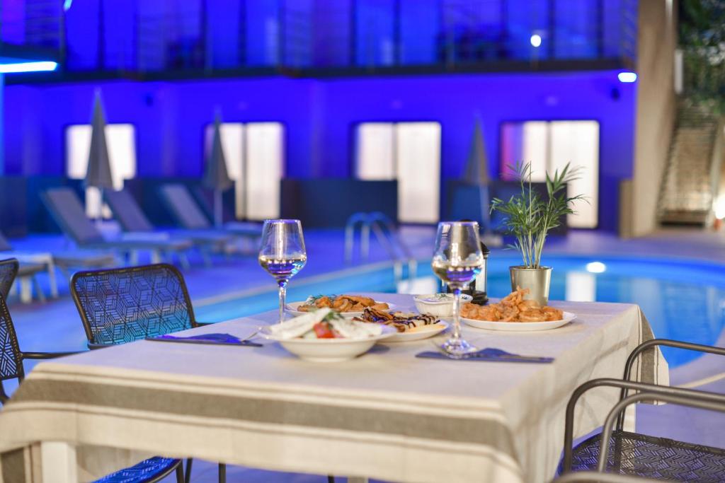 Bazén v ubytování Hotel Palladium Sithonia nebo v jeho okolí