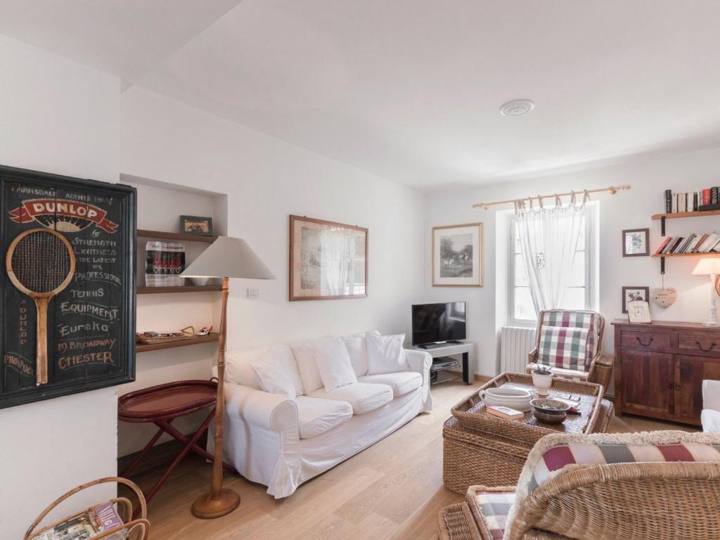 Гостиная зона в Apartment Tenuta Naiano Leonardo