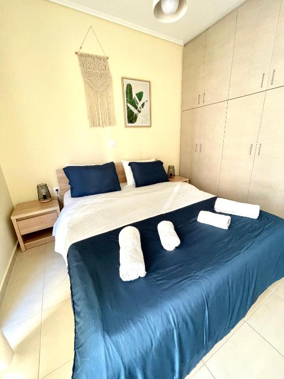 Bohem Apartment near Athens Airport - 11