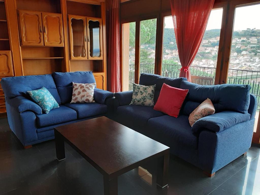 Posezení v ubytování Habitaciones en Villa Coliving Casa Rural