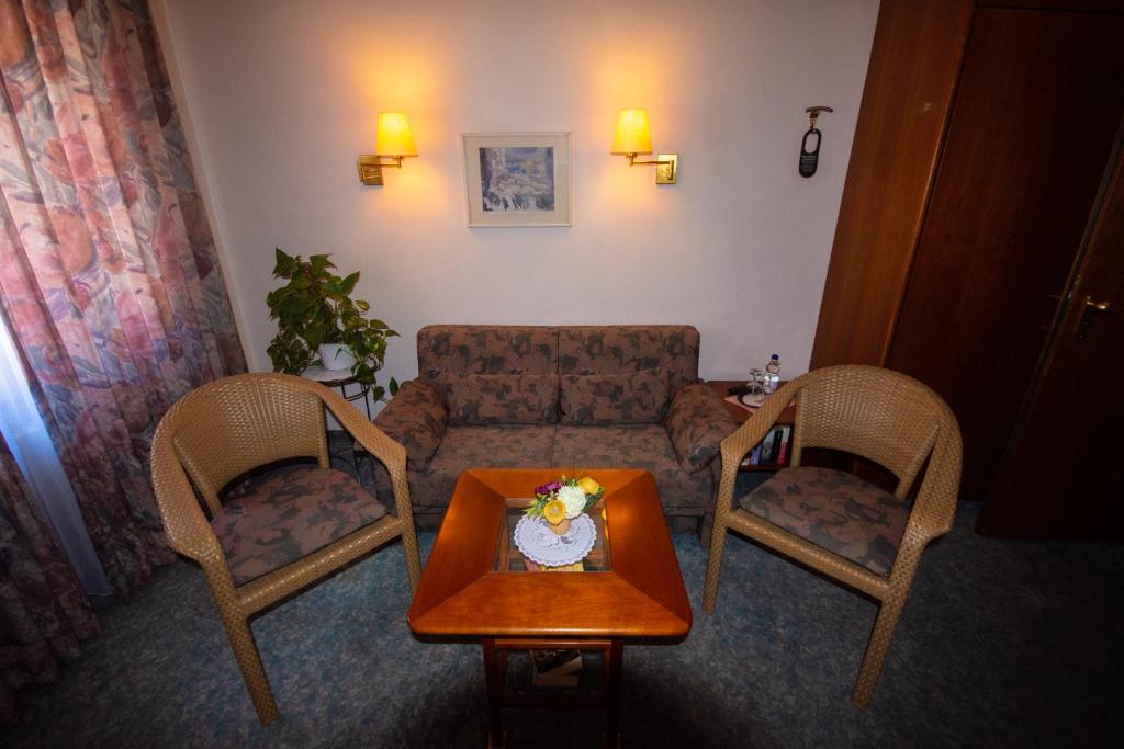 Posezení v ubytování Kaiserstühler-Hof