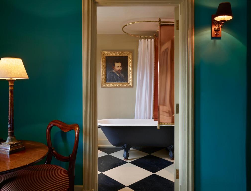 Hazlitt's - Resim 32