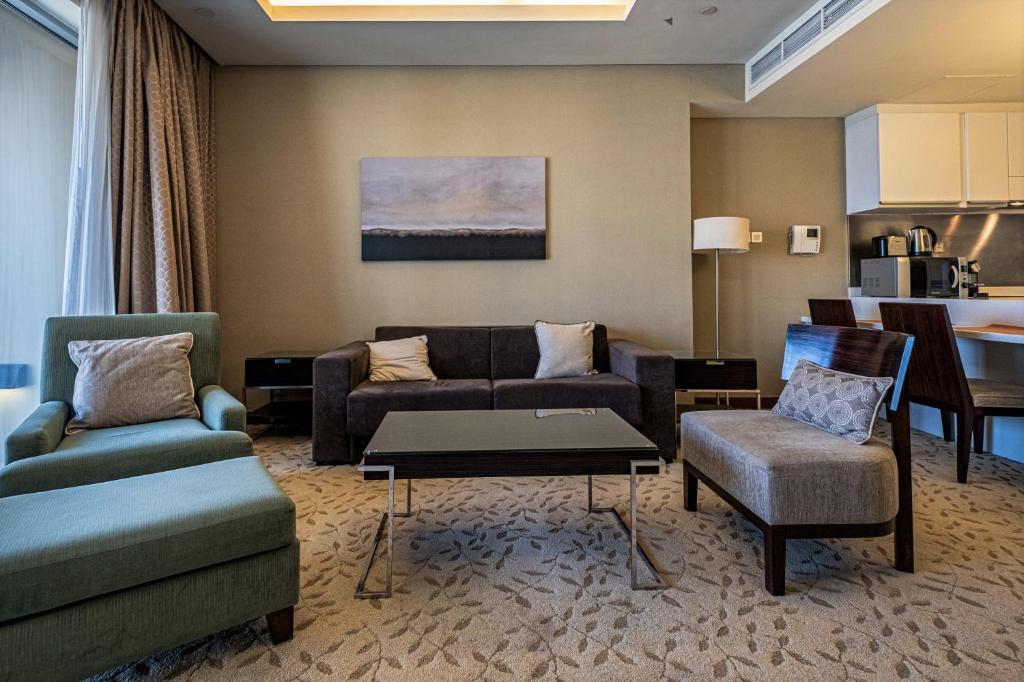 Apartment The Address Dubai Mall Spacious 1 bedroom, UAE - Booking.com