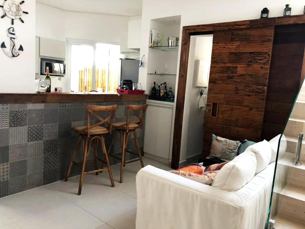  Casa com lazer em condominio fechado em Juquehy SP