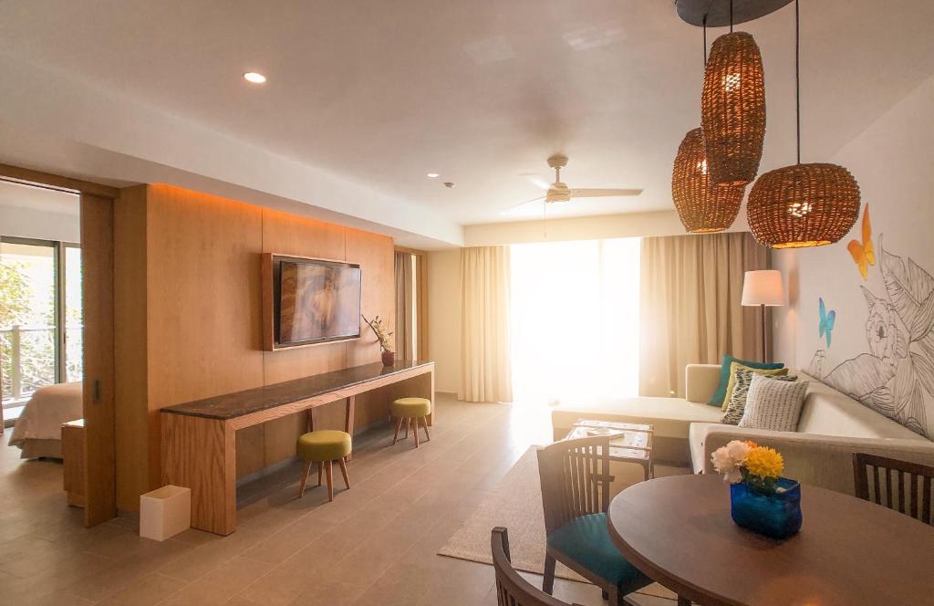 Dreams Natura Resort & Spa - All Inclusive - Suite De Gobernador Del Club Preferido