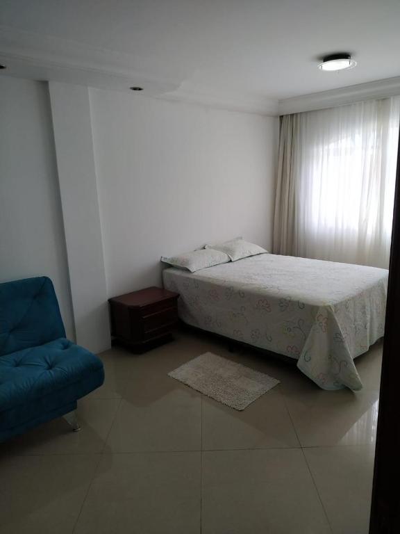  Casa com piscina no centro de Foz