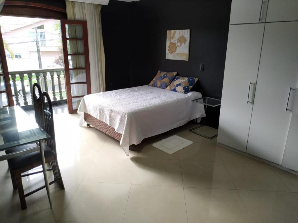  Casa com piscina no centro de Foz