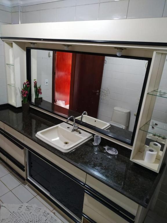  Casa com piscina no centro de Foz