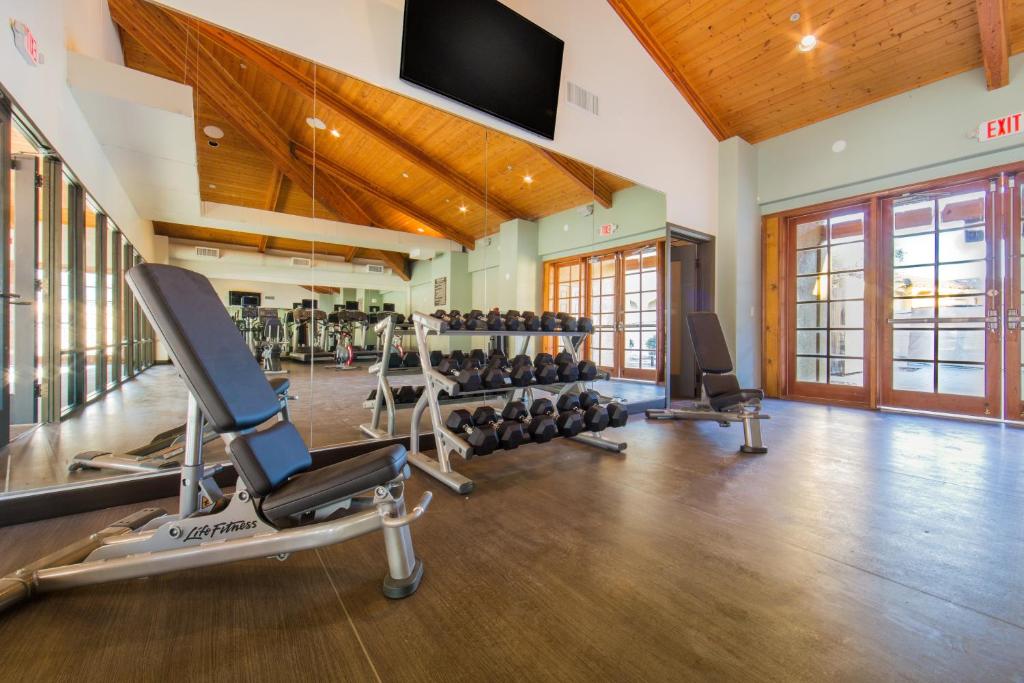 Fitness centrum a/nebo fitness zařízení v ubytování Holiday Inn Club Vacations Scottsdale Resort
