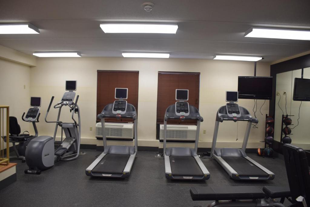 Fitness centrum a/nebo fitness zařízení v ubytování Wingate by Wyndham Baltimore BWI Airport