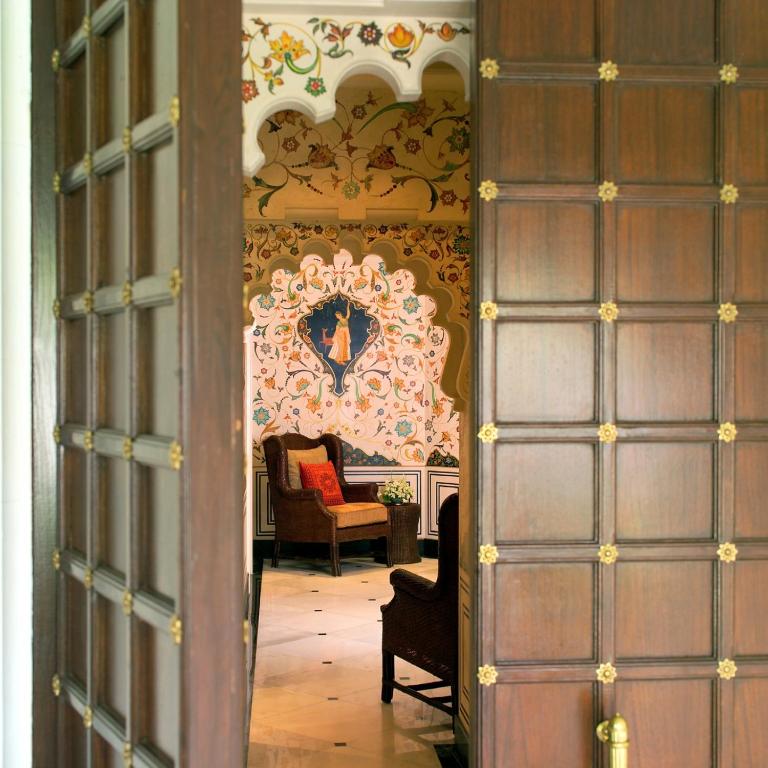 Posezení v ubytování Taj Lake Palace Udaipur