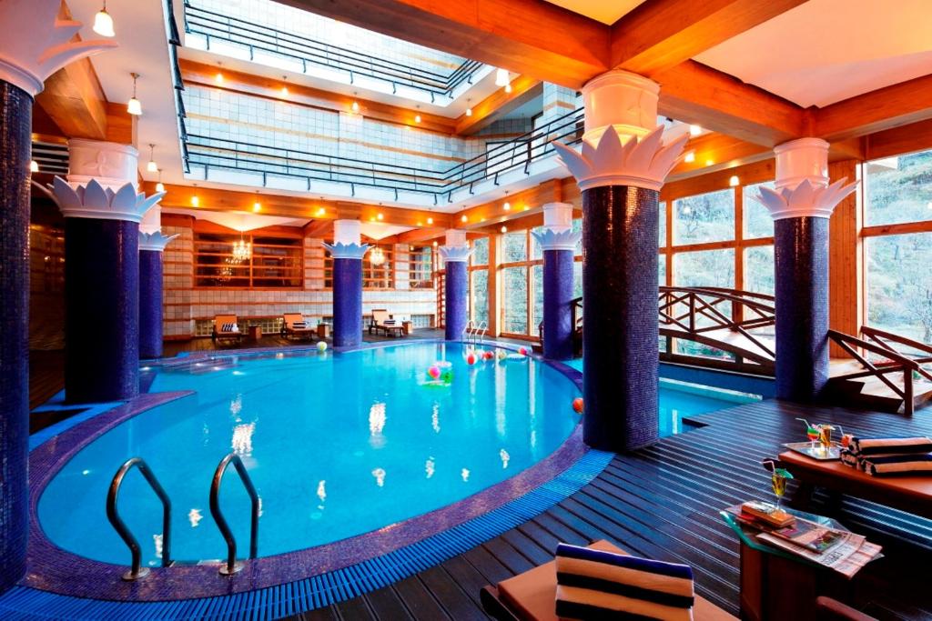 Bazén v ubytování Manuallaya The Resort & Spa nebo v jeho okolí