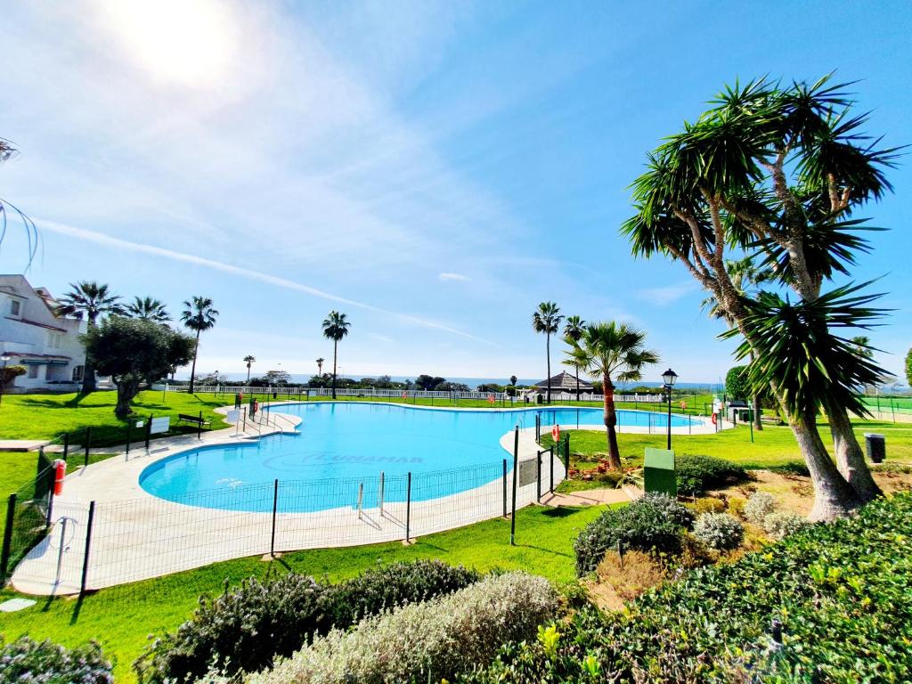 Apartment Lunamar Beach Marbella, Spain - Booking.com
