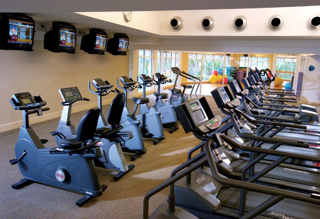 Fitness centrum a/nebo fitness zařízení v ubytování Lighthouse Pointe at Grand Lucayan Resort