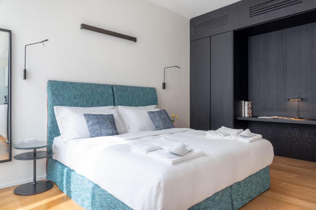 BMORE Duomo - Luxury Apartments near Duomo - Resim 40