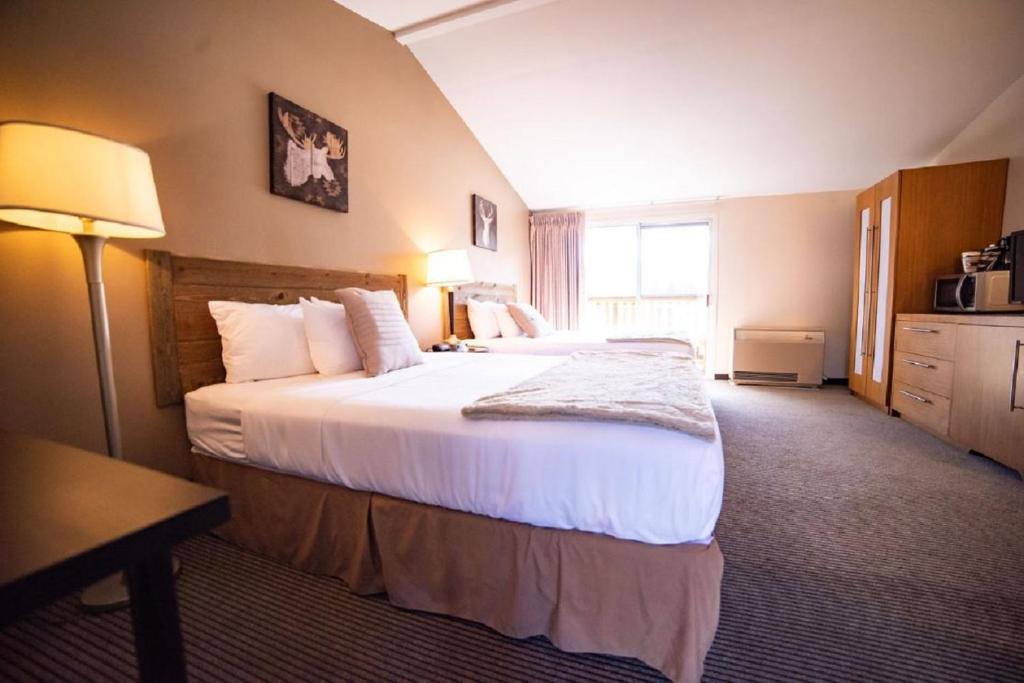 Alpine Trail Ridge Inn photo