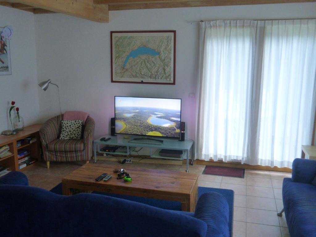 Imagen de la galería de Spacious chalet near the ski area, en Saint-Jean-dʼAulps