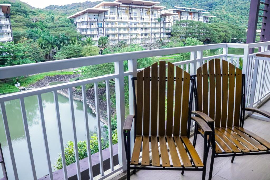 Pico de Loro Hamilo Coast by Beach Homes - Twee Slaapkamers Appartement