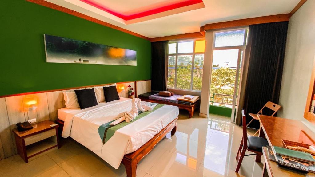 K2 Hotel at Thachang - Семейный младший люкс