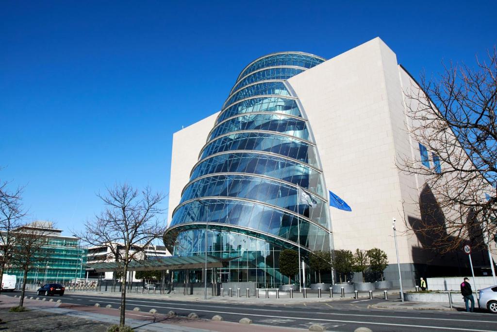 Travelodge PLUS Dublin City Centre - Resim 24