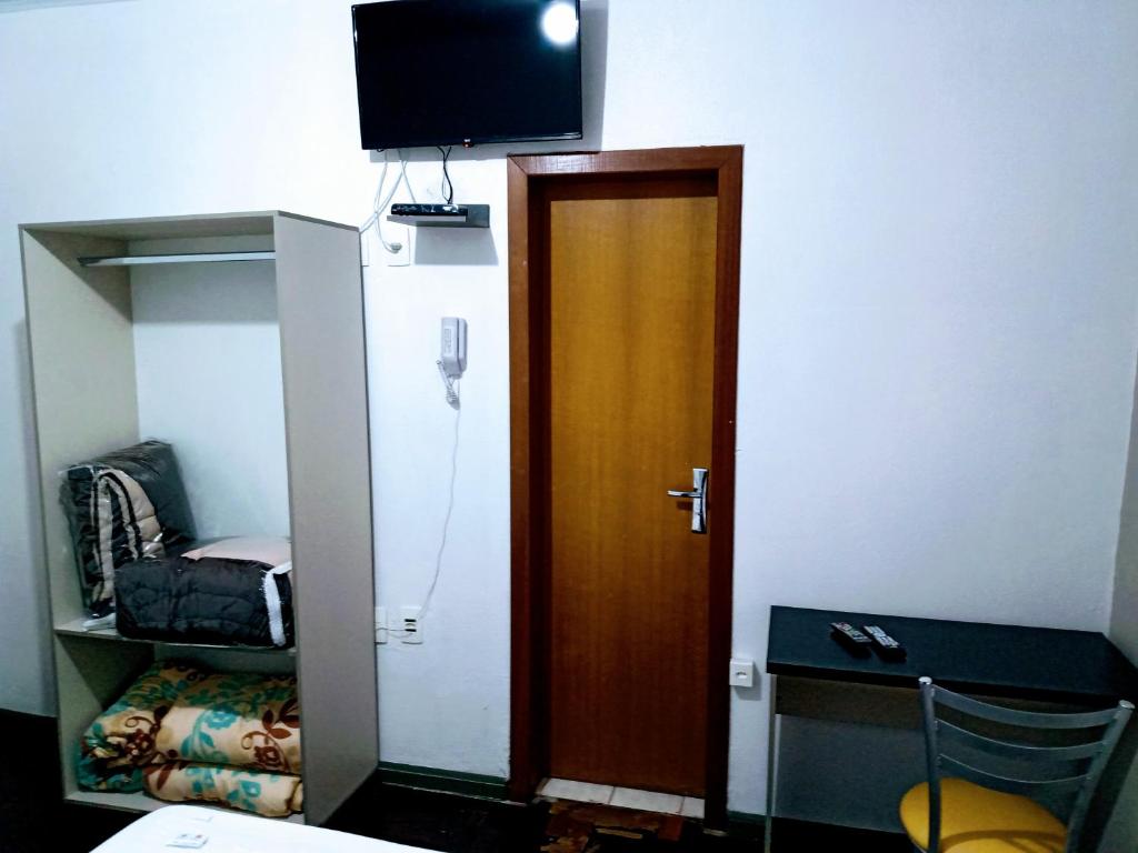TV a/nebo společenská místnost v ubytování Hotel BLESS
