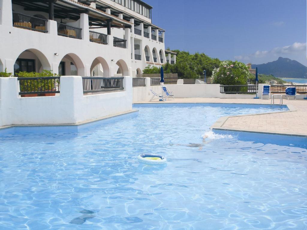 Bazén v ubytování Hotel Le Dune nebo v jeho okolí