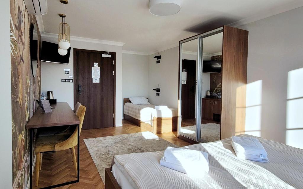 Forrest Apartments & Hostel - Resim 38