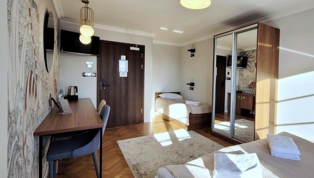 Forrest Apartments & Hostel - Resim 3