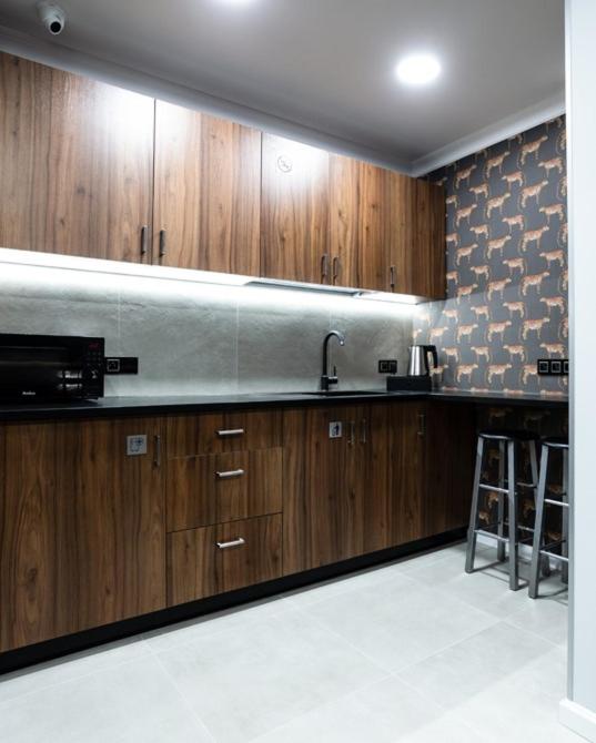 Forrest Apartments & Hostel - Resim 9