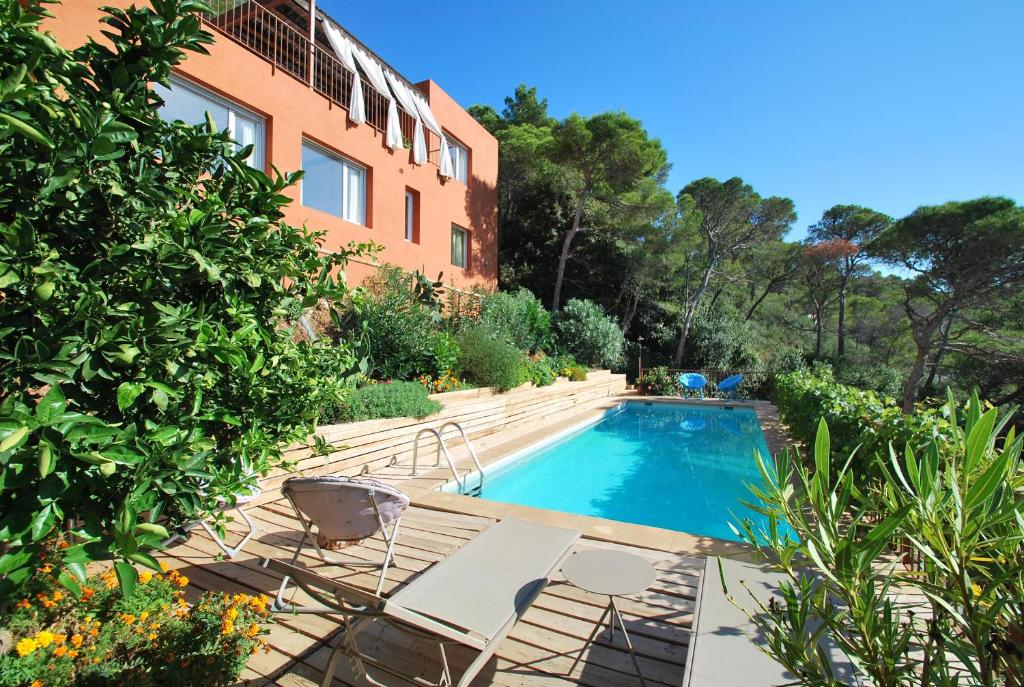 Begur Apartment Sleeps 6 with WiFi (Spanje Begur) - Booking.com