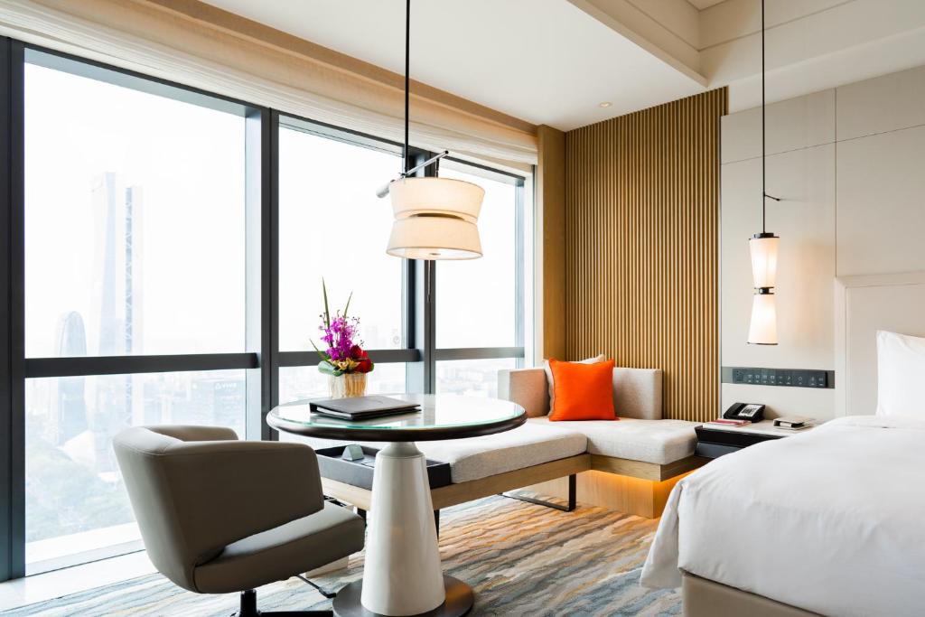 Posezení v ubytování Crowne Plaza Shenzhen Nanshan by IHG