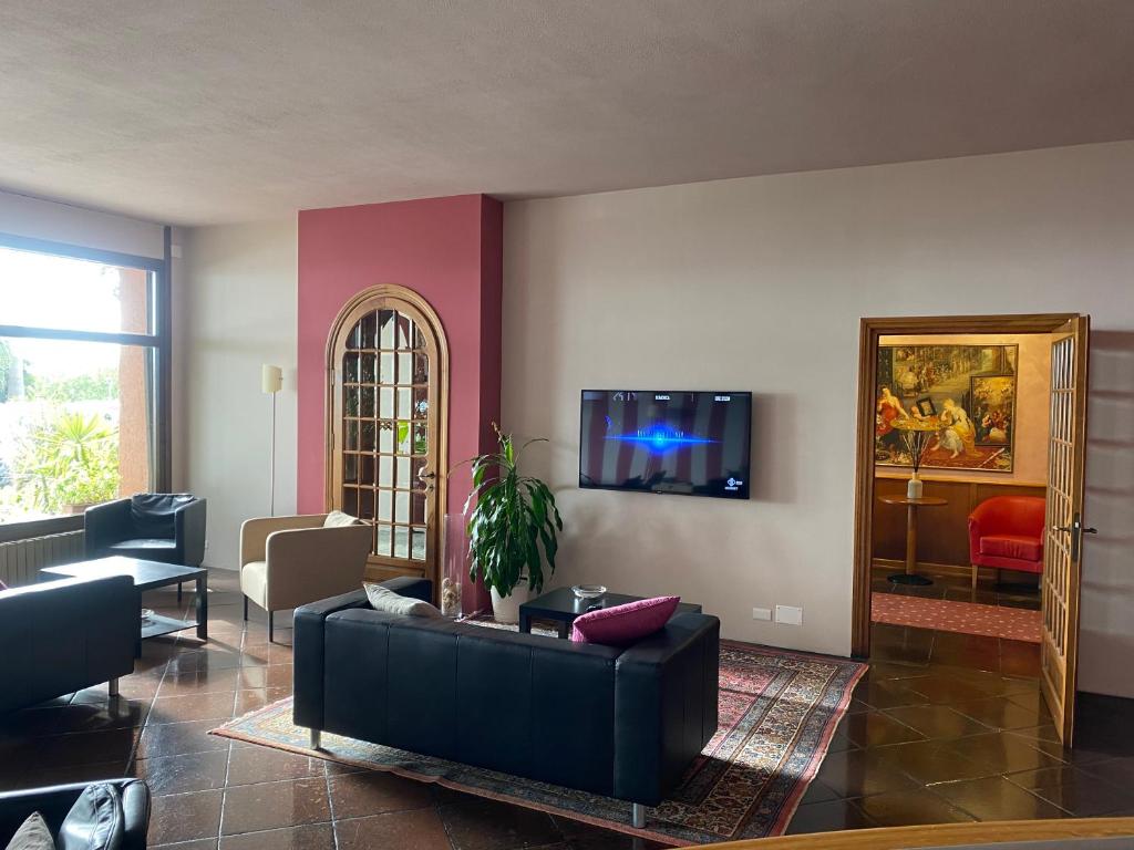 TV a/nebo společenská místnost v ubytování Hotel Kristina