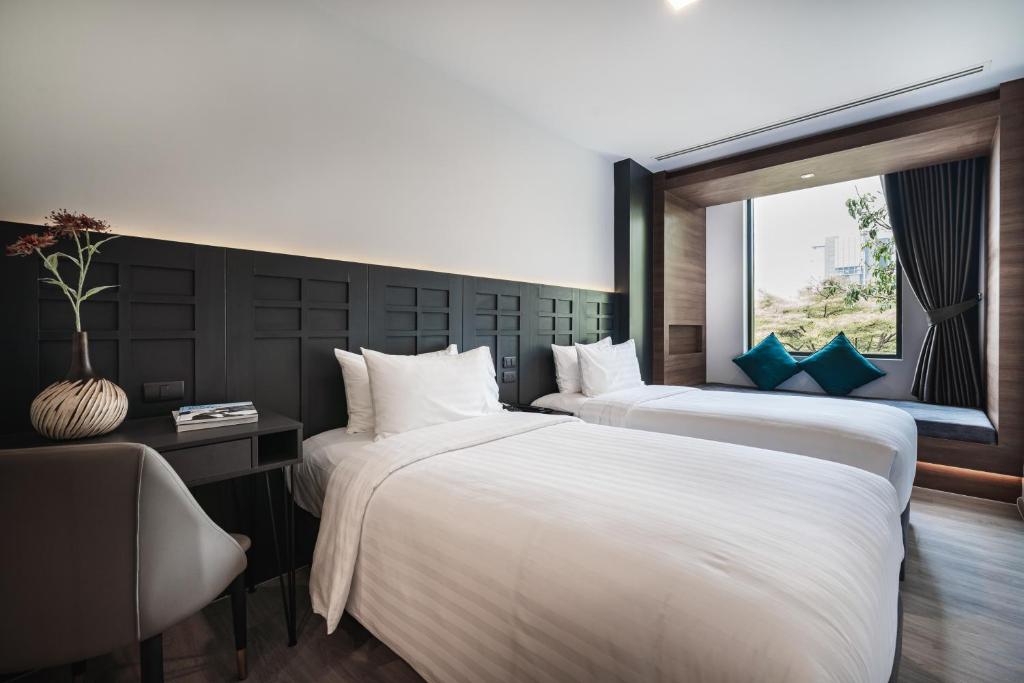 VIX Bangkok at Victory Monument - Resim 19