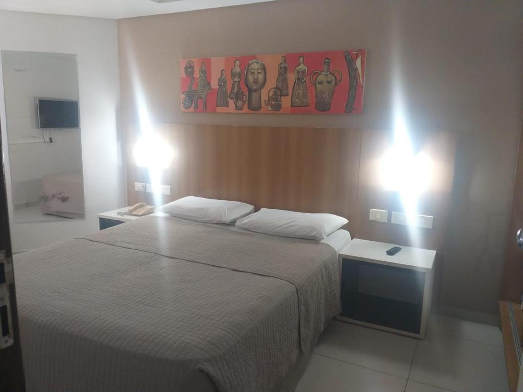  FLAT MARINAS HOTEL