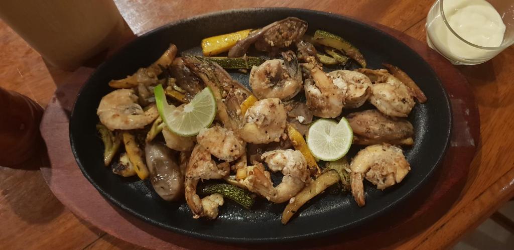 Rockside Cabanas Hotel - 2