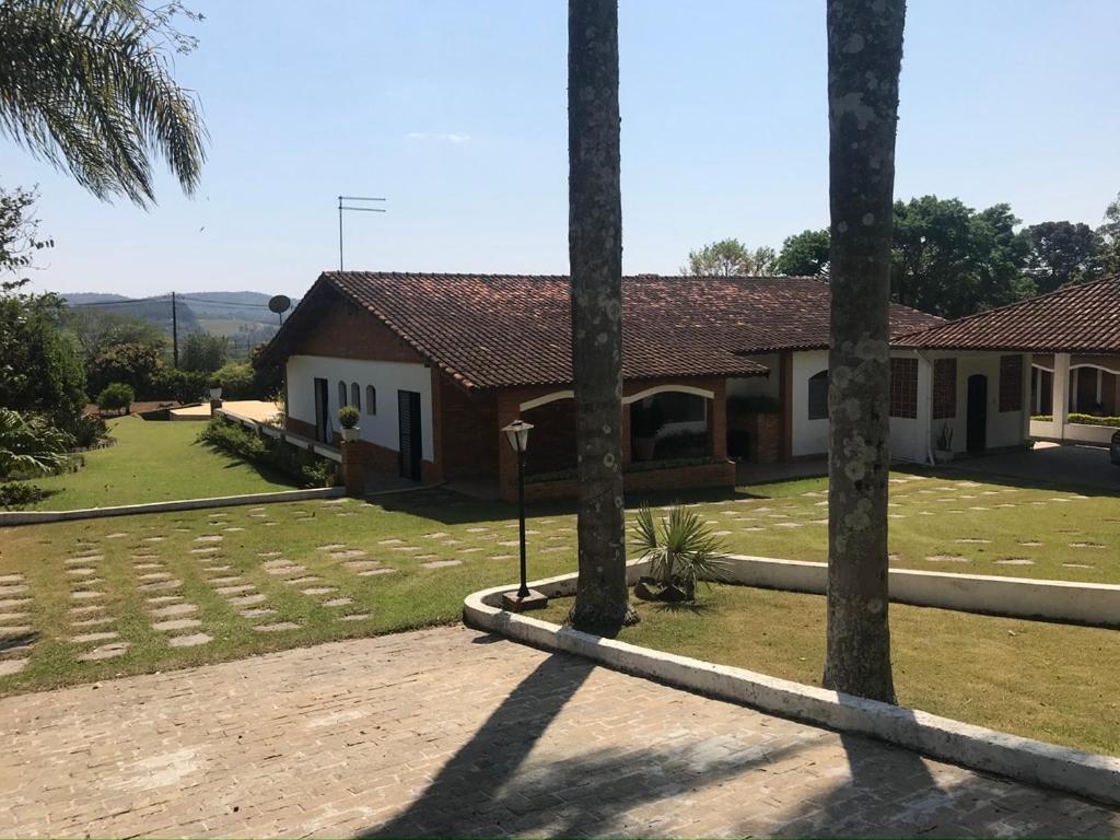  Casa de Campo / Sitio / Chacara Condominio Fechado