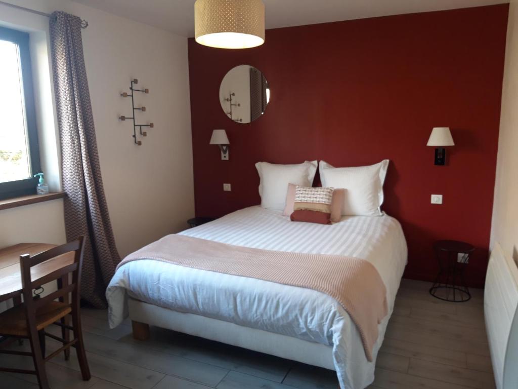 Postel nebo postele na pokoji v ubytování B&B CHEZ FOUCHS - Chambre d'hôtes
