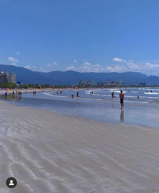  Suites próximo ao rio Jaguareguava em Bertioga