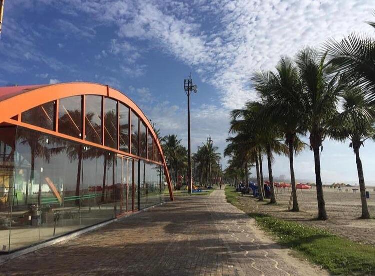  Suites próximo ao rio Jaguareguava em Bertioga