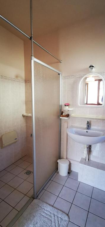 Le Fidèle - Twin Room With Garden View