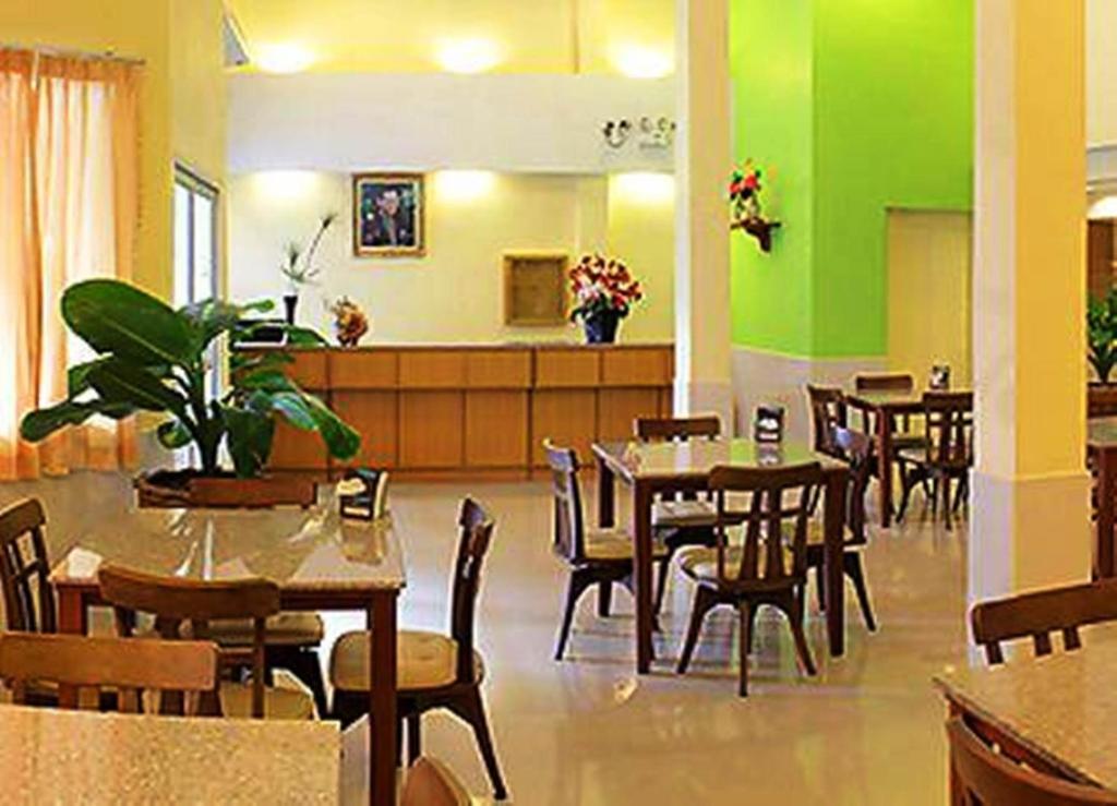 Restaurace v ubytování Cozy Villa