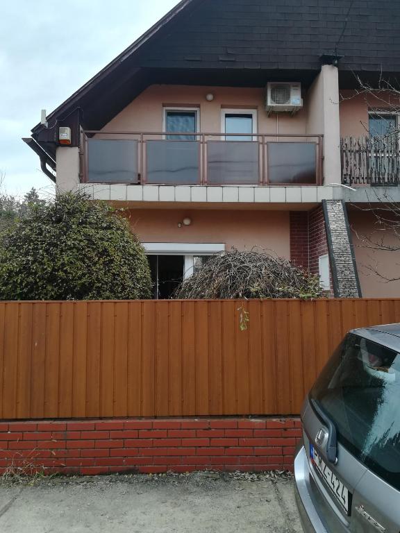 Budynek, w którym mieści się dom wakacyjny