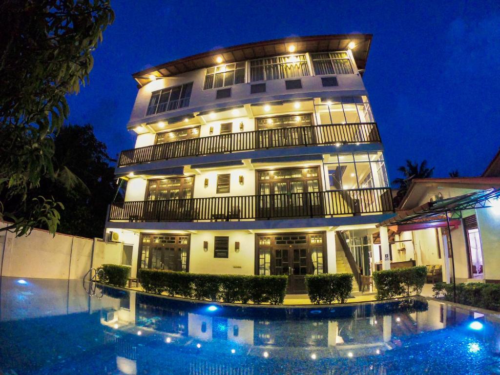 Bazén v ubytování Kabalana Hotel & Villa nebo v jeho okolí