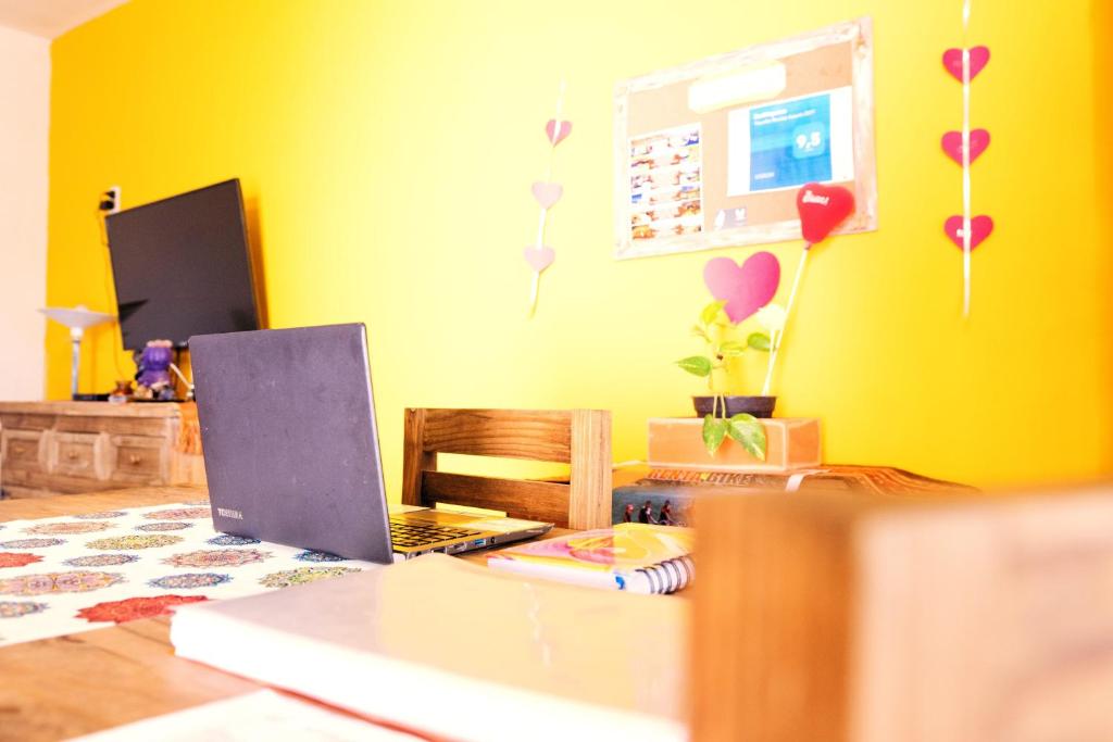 TV a/nebo společenská místnost v ubytování SIGRUM Hostel